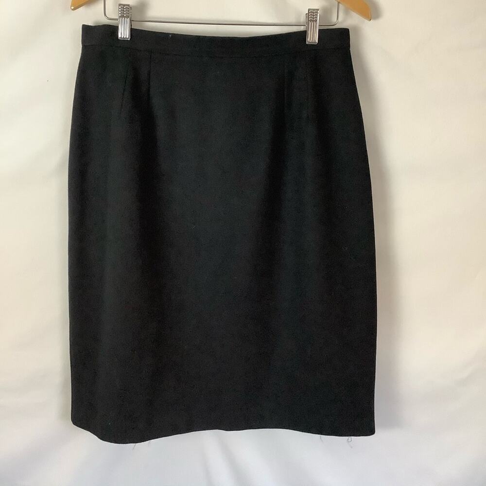 CLOSET CLEAR OUT!  Vintage Black Wool Skirt